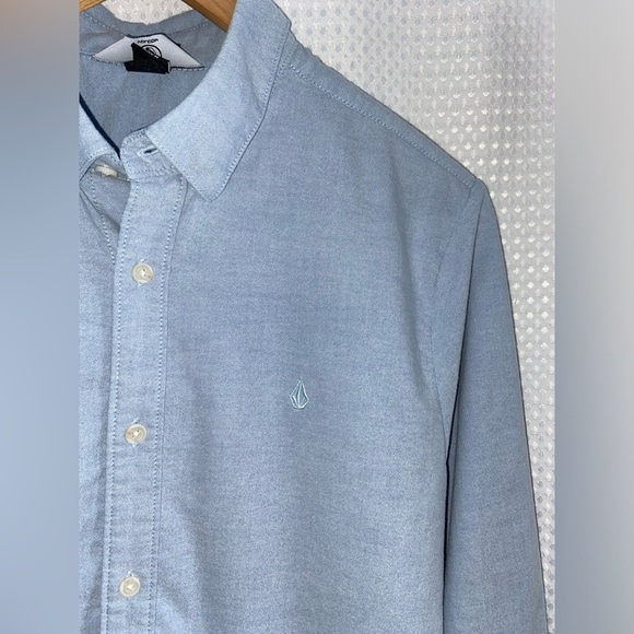 2/49$ Men’s Volcom blue OXFORD STRETCH long sleeves SHIRT size medium - Picture 4 of 16